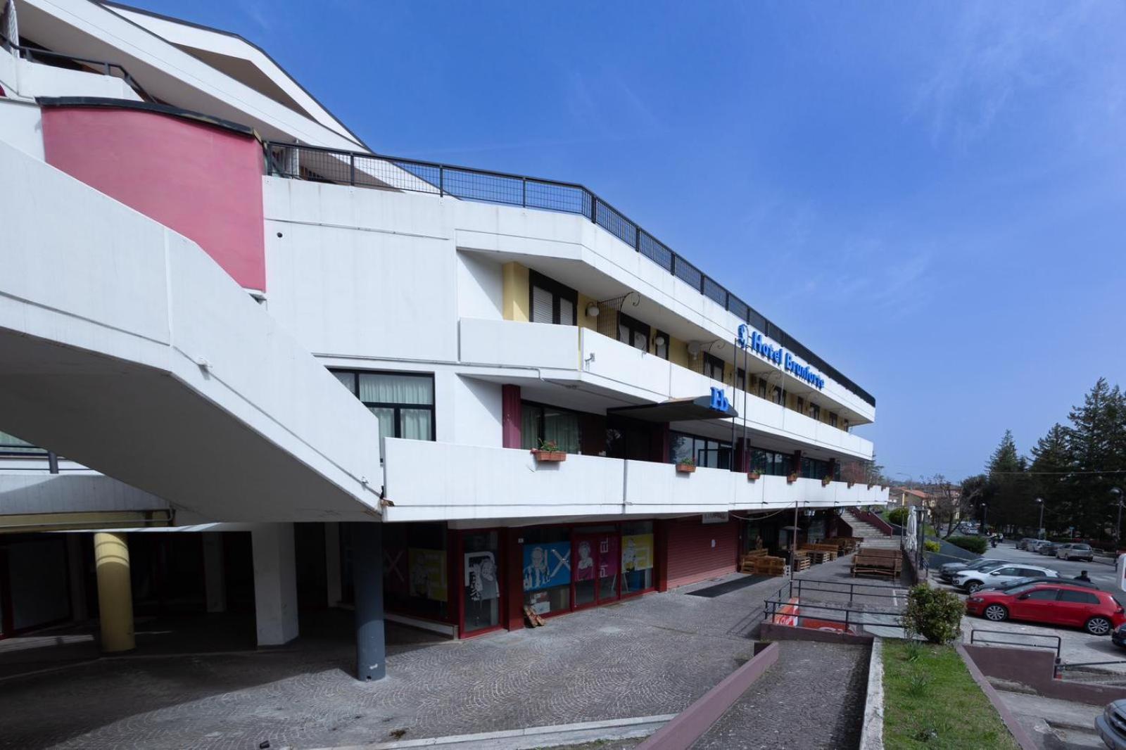 Hotel Brunforte Sarnano Exterior foto